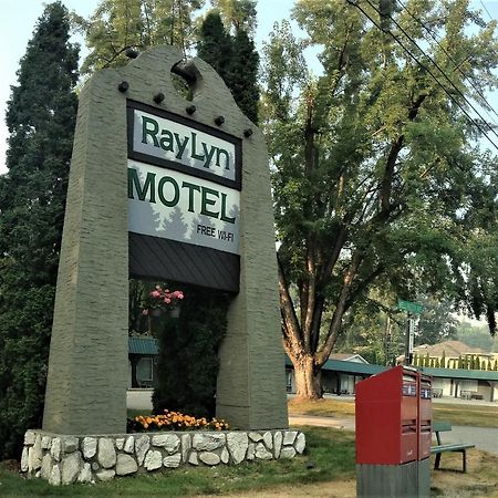 Ray Lyn Motel Trail Dış mekan fotoğraf