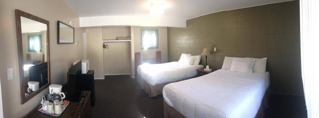 Ray Lyn Motel Trail Dış mekan fotoğraf
