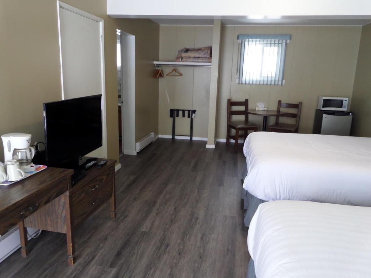 Ray Lyn Motel Trail Dış mekan fotoğraf