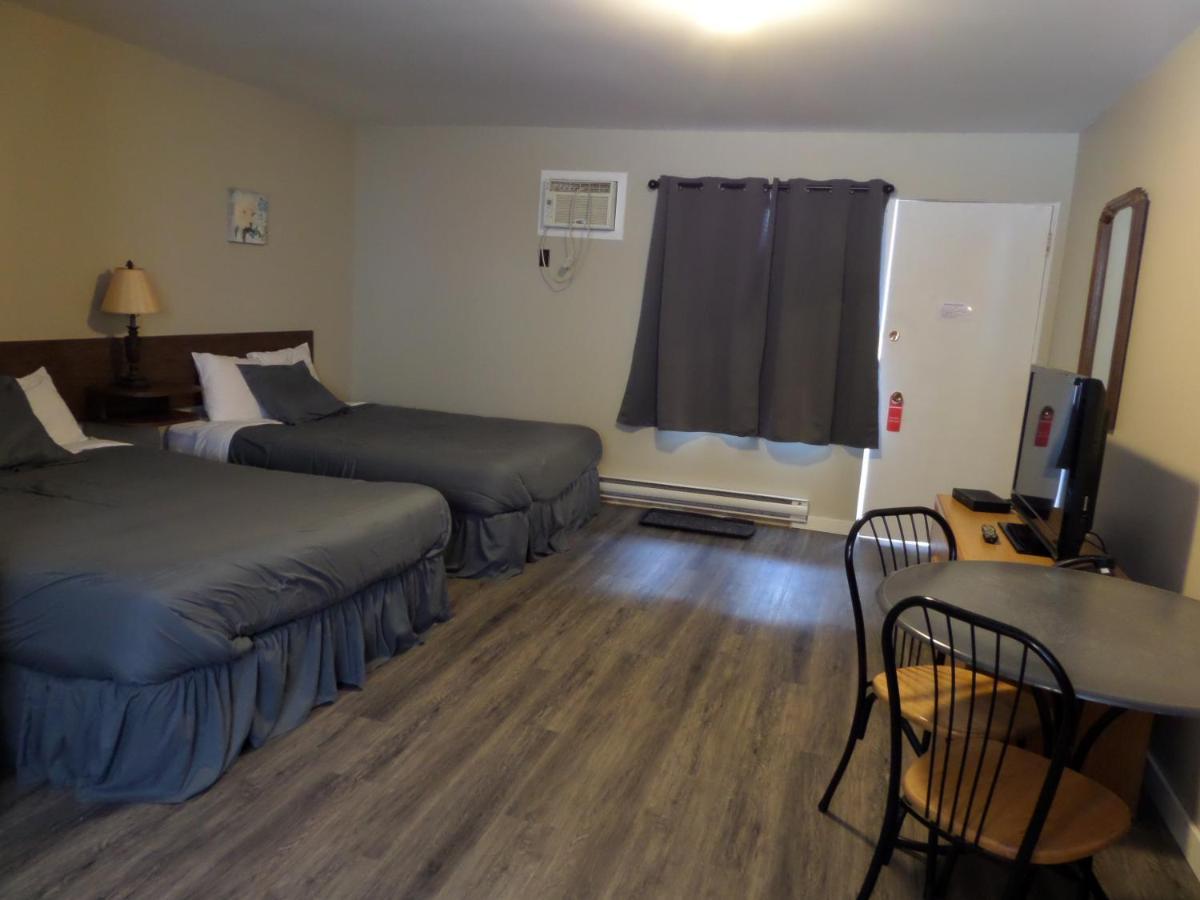 Ray Lyn Motel Trail Dış mekan fotoğraf
